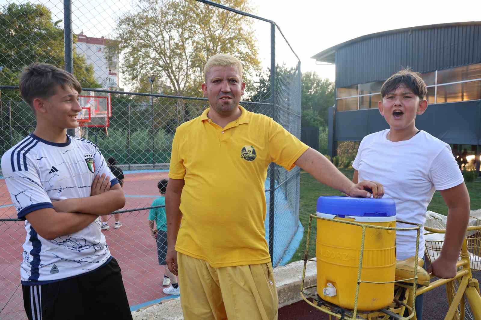 Dondurma için civciv oldu 4 dondurma icin civciv oldu 0 4i2p6jMM