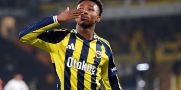 dorgeles-nene-fenerbahcede-bu-3-golu-atmis-olmaktan-dolayi-cok-mutluyum-Dn2tZJDG.jpg