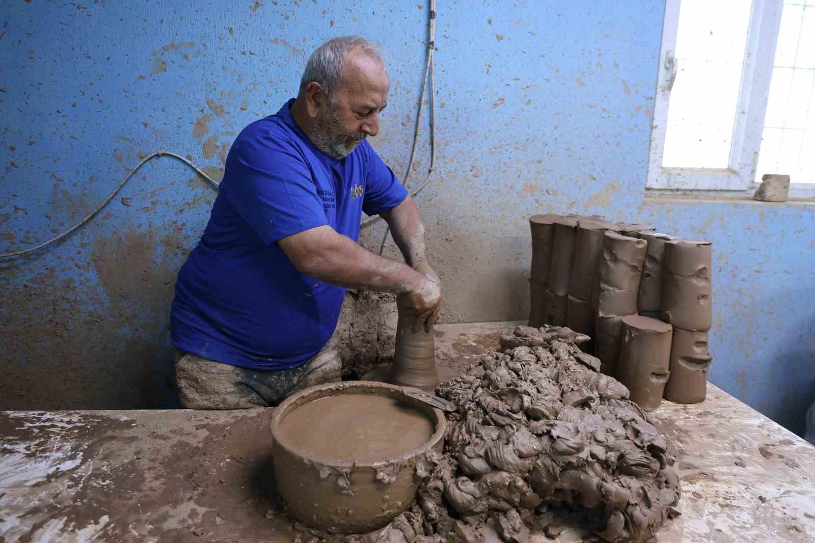 dort kusaktir camura sekil veriyorlar 3 aKJUmwAG