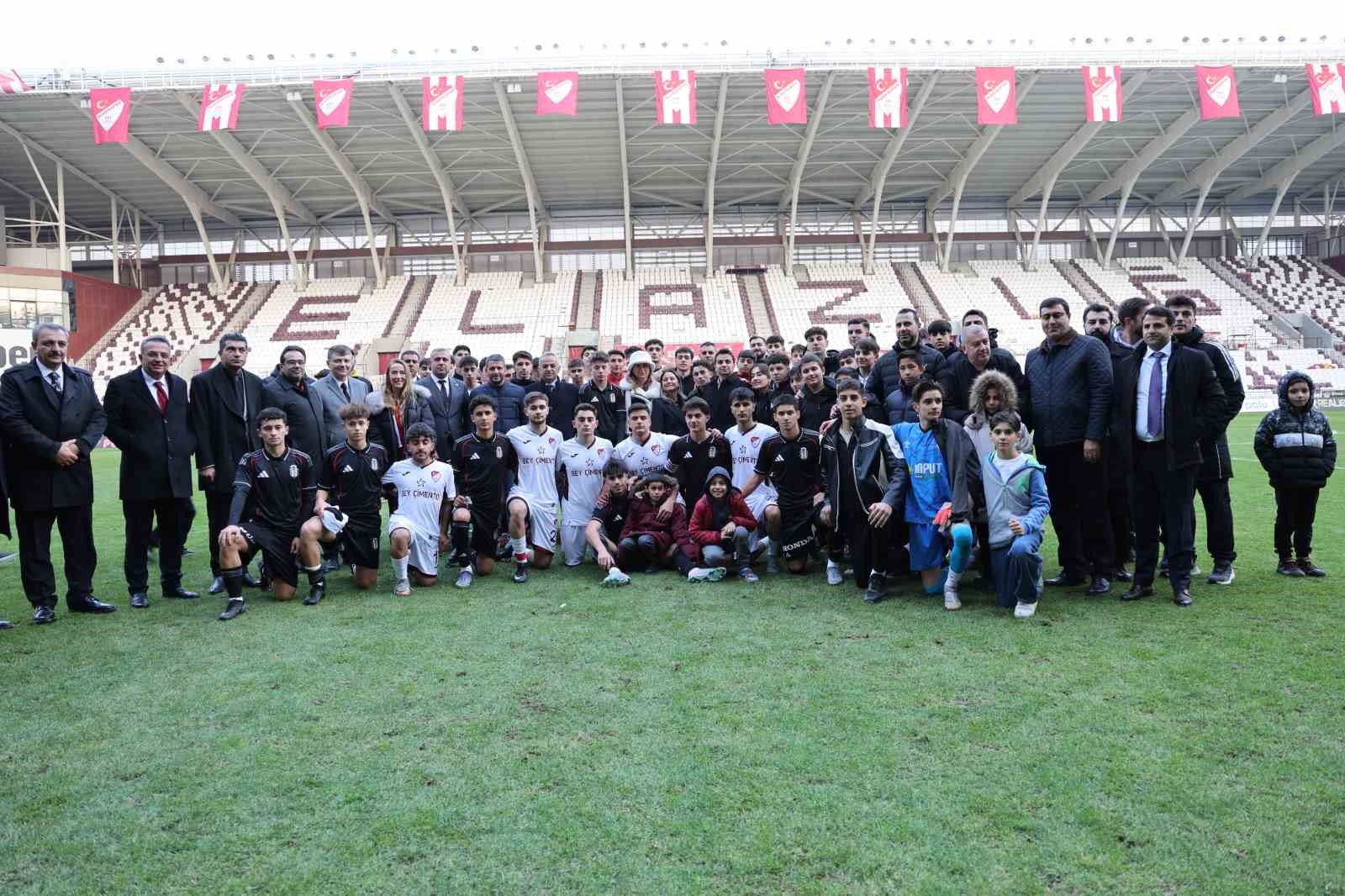 dostluk maci elazigspor u16 2 besiktas u16 1 1 KAFNj7kc