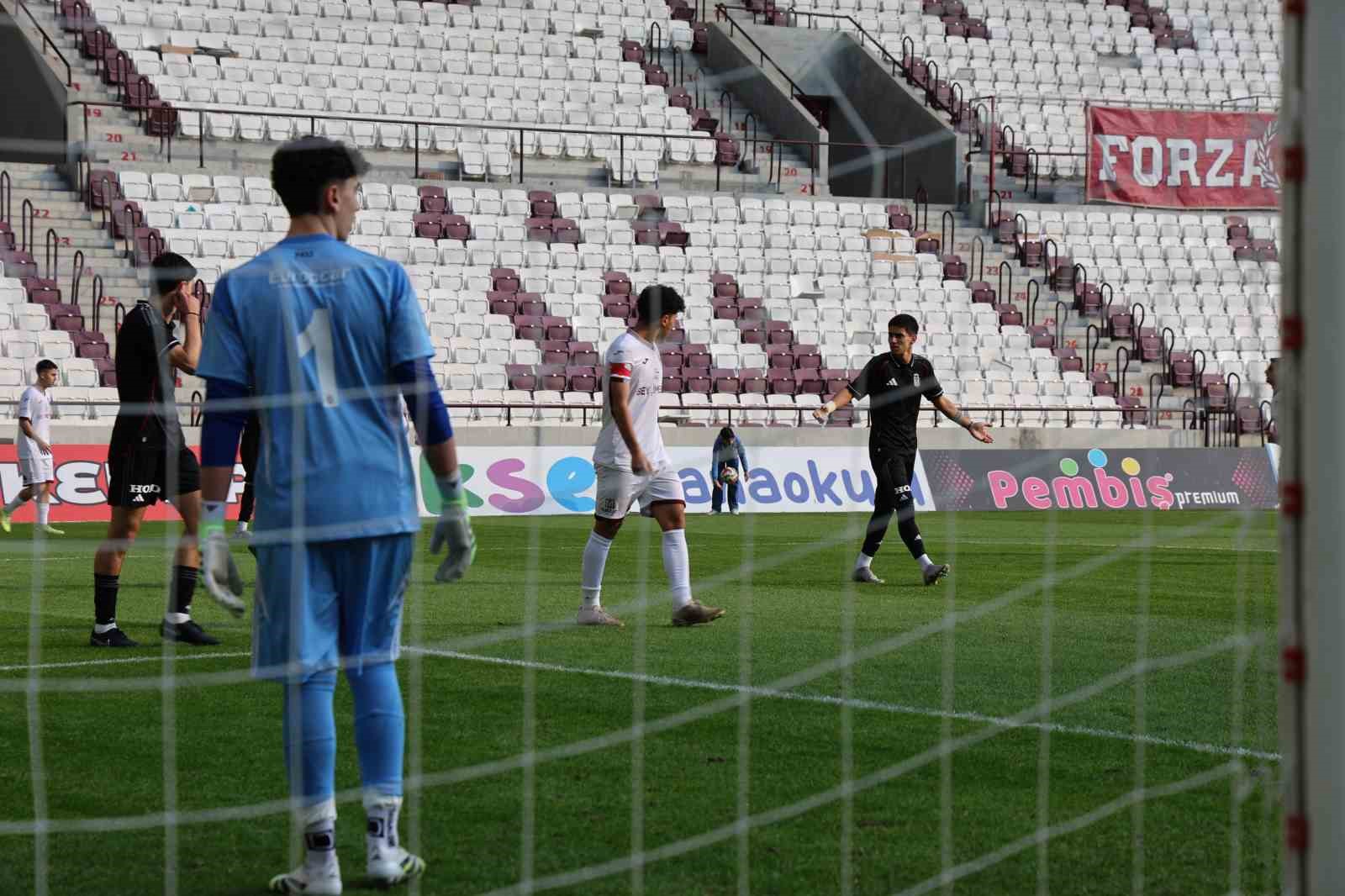 dostluk maci elazigspor u16 2 besiktas u16 1 7 y5wu1nsS