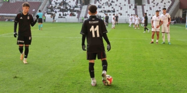 dostluk-maci-elazigspor-u16-2-besiktas-u16-1-98NYiAjU.jpg