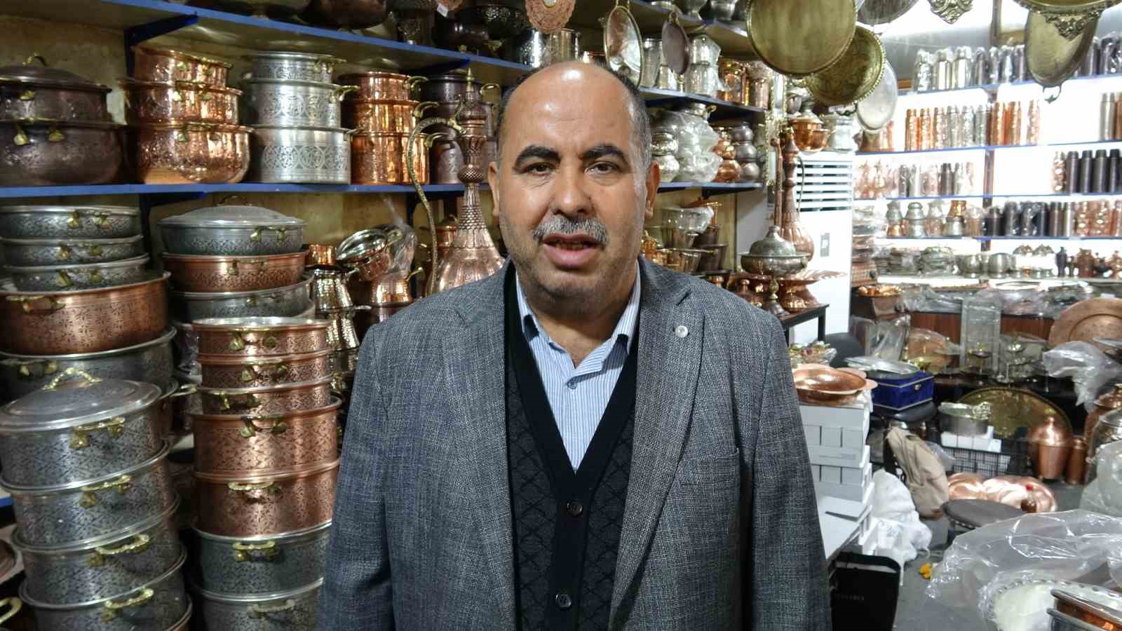 dovme bakir kazanlar geleneksel yontemlerle hazirlaniyor 4 tJ2GsEEN