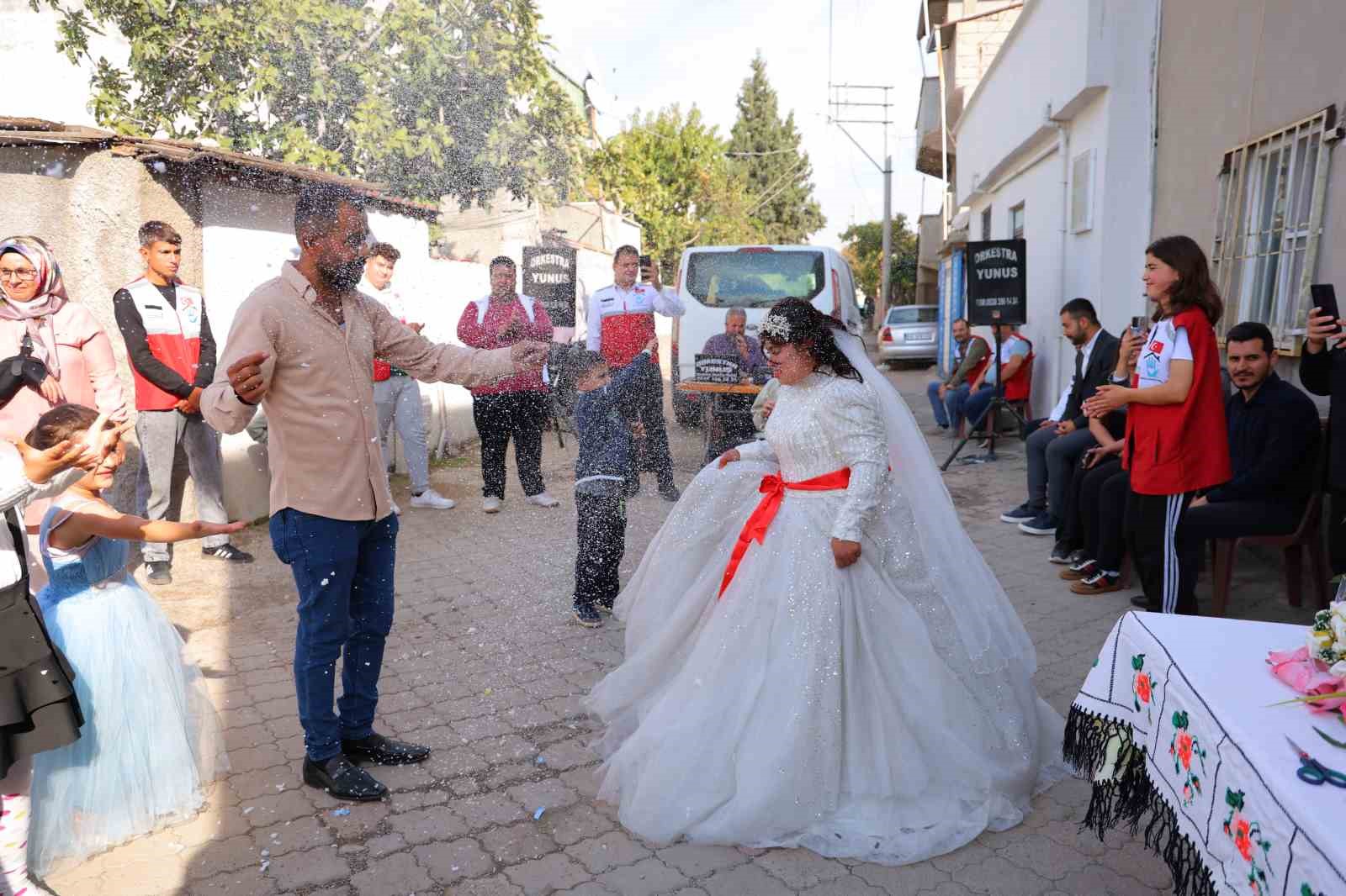 down sendromlu melekin gelinlik hayali gercek oldu 1 VQCL2hFS