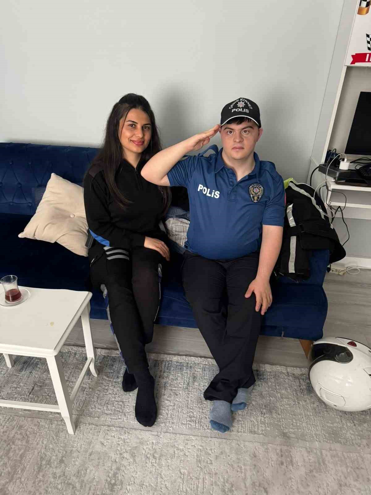 down sendromlu melike polis ekiplerinden dogum gunu surprizi 1