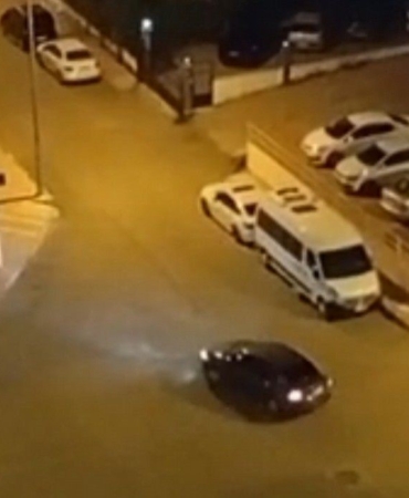 drift-atan-surucuye-140-bin-tl-ceza-arac-ve-ehliyetine-de-el-konuldu-6tbh2mdK.jpg