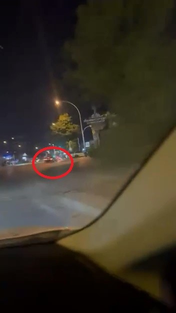 Drift atarken kazadan kıl payı kurtuldu 5 drift atarken kazadan kil payi kurtuldu 1 iwDgh3SJ