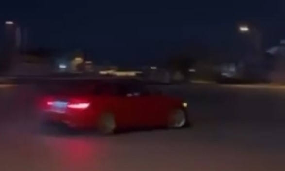 Drift atıp sosyal medyada paylaştı: 165 bin lira ceza kesildi 4 drift atip sosyal medyada paylasti 165 bin lira ceza kesildi 0 BpsJu9zl