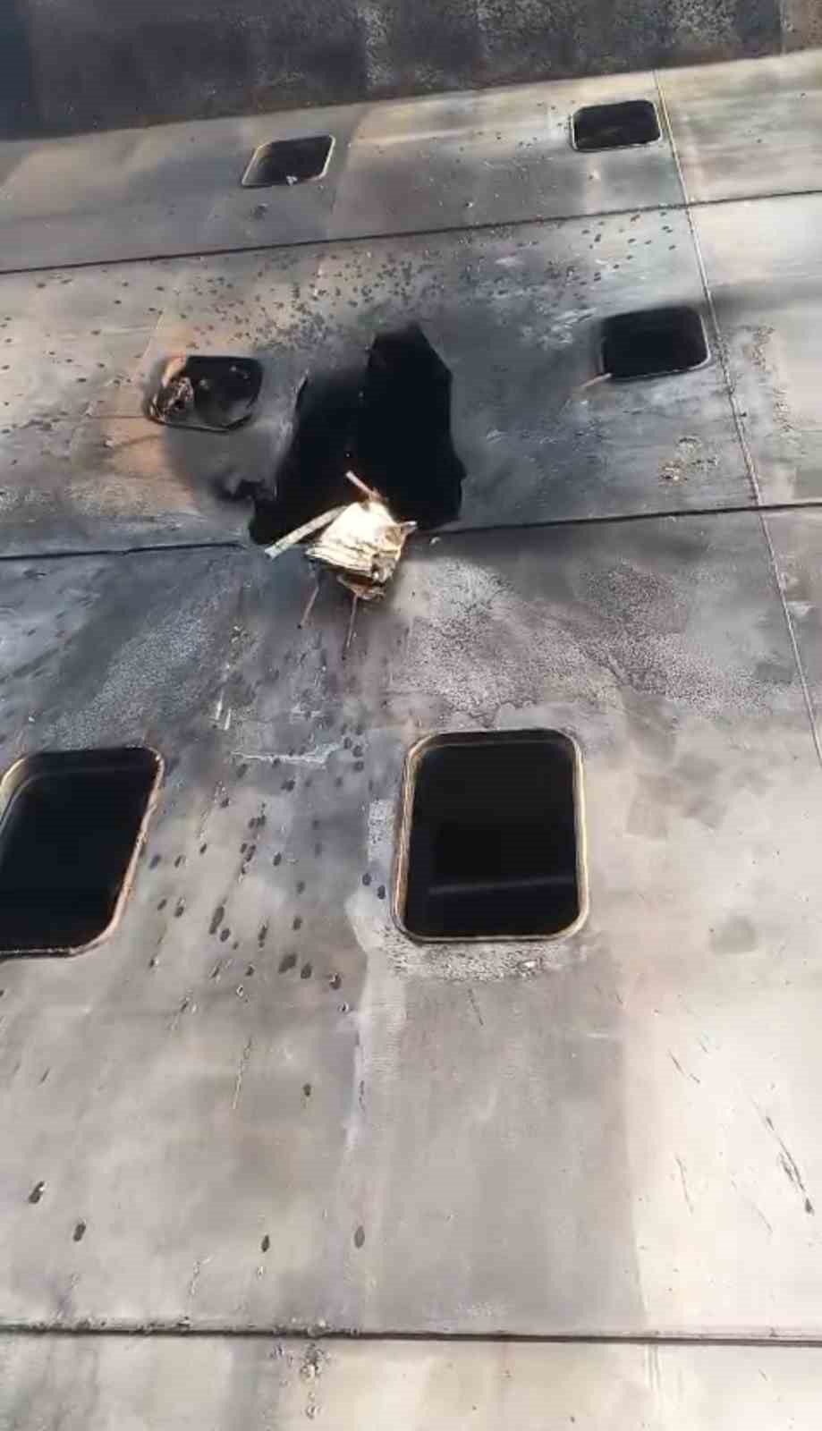 dron saldirisina ugrayan geminin icinde cekilen goruntuler saldirinin boyutunu gozler onune serdi 3 WPbJeErN
