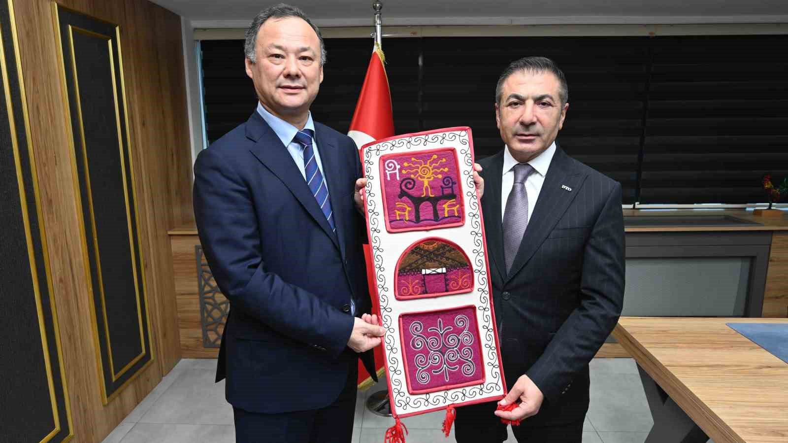 DTO, Kırgız Cumhuriyeti temsilcileriyle ticari köprünün temellerini attı 9 dto kirgiz cumhuriyeti temsilcileriyle ticari koprunun temellerini atti 5 ej1zPWK2