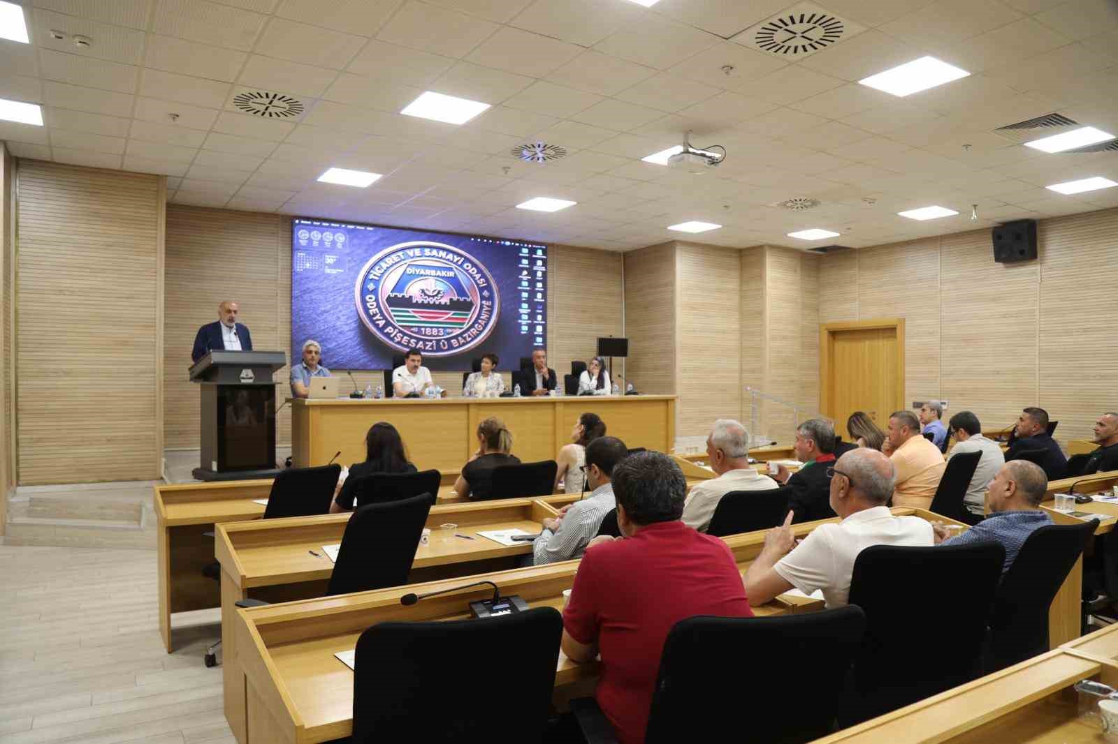 DTSO Başkanı Kaya: "Nusaybin Sınır Kapısı’nın açılması bölge ticaretine ciddi bir nefes aldıracaktır" 5 dtso baskani kaya nusaybin sinir kapisinin acilmasi bolge ticaretine ciddi bir nefes aldiracaktir 1 agkTIK1v
