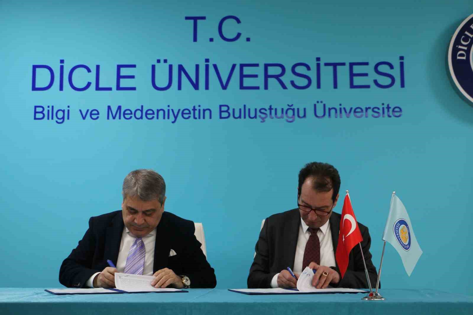 du ile disider arasinda universite sanayi is birligi imzalari atildi 1 Krkg3ujv