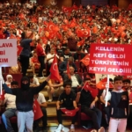 dualarla-milli-takima-destek-olundu-dev-ekranda-mac-heyecani-yasandi-sO2CPcgw.jpg