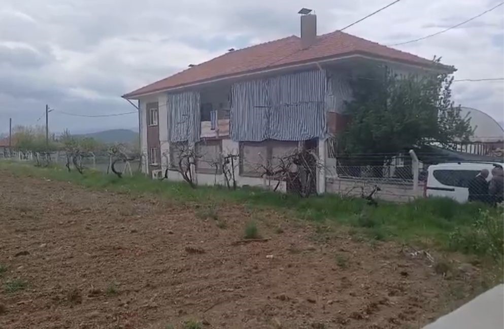 Düğün günü hayatını kaybeden çiftin bir gün önceki kına gecesinden görüntüleri ortaya çıktı 6 dugun gunu hayatini kaybeden ciftin bir gun onceki kina gecesinden goruntuleri ortaya cikti 2