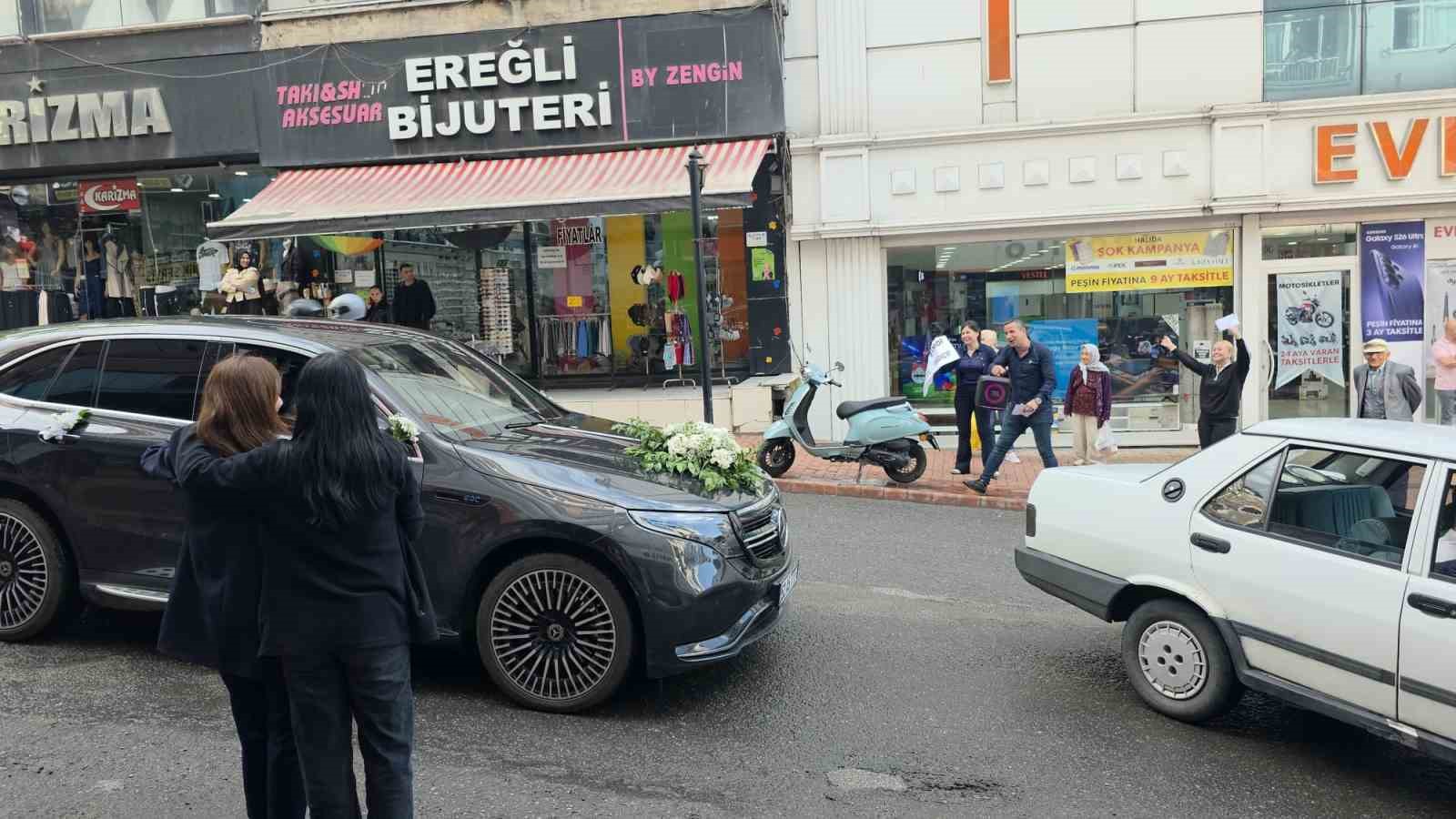 dugun konvoyunu zincirli surpriz durdurdu 3 p3gc9swJ