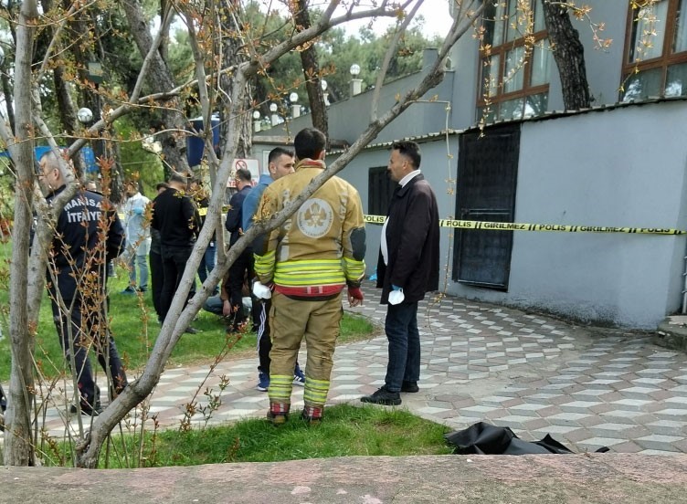 Düğün salonun depo kısmında ceset bulundu 5 dugun salonun depo kisminda ceset bulundu 1 e5Tl3akq