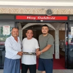 dugun-salonunda-bulunan-30-bin-tl-degerindeki-takilar-sahibine-ulastirildi-1SFpjyvX.jpg