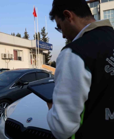 dugunde-yolu-kapatanlara-18-bin-tl-ceza-kesildi-jxP2Oij1.jpg