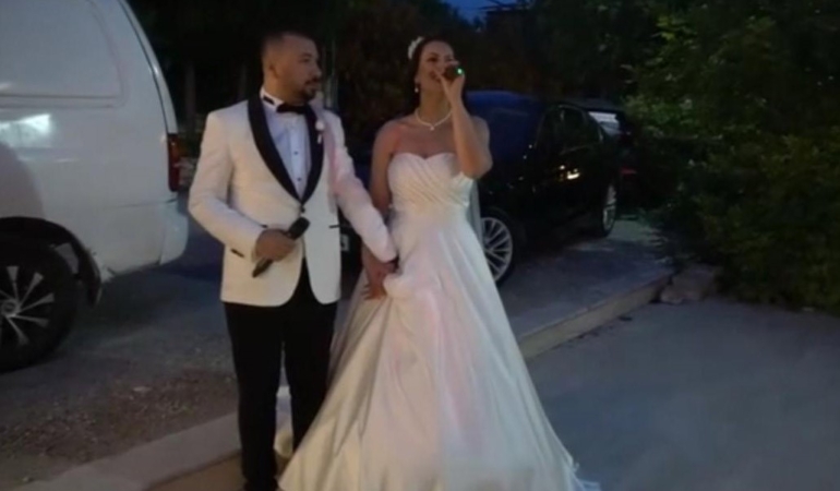 dugunlerinde-soyledikleri-sarki-baslarina-bela-oldu-3NT6Sewy.jpg