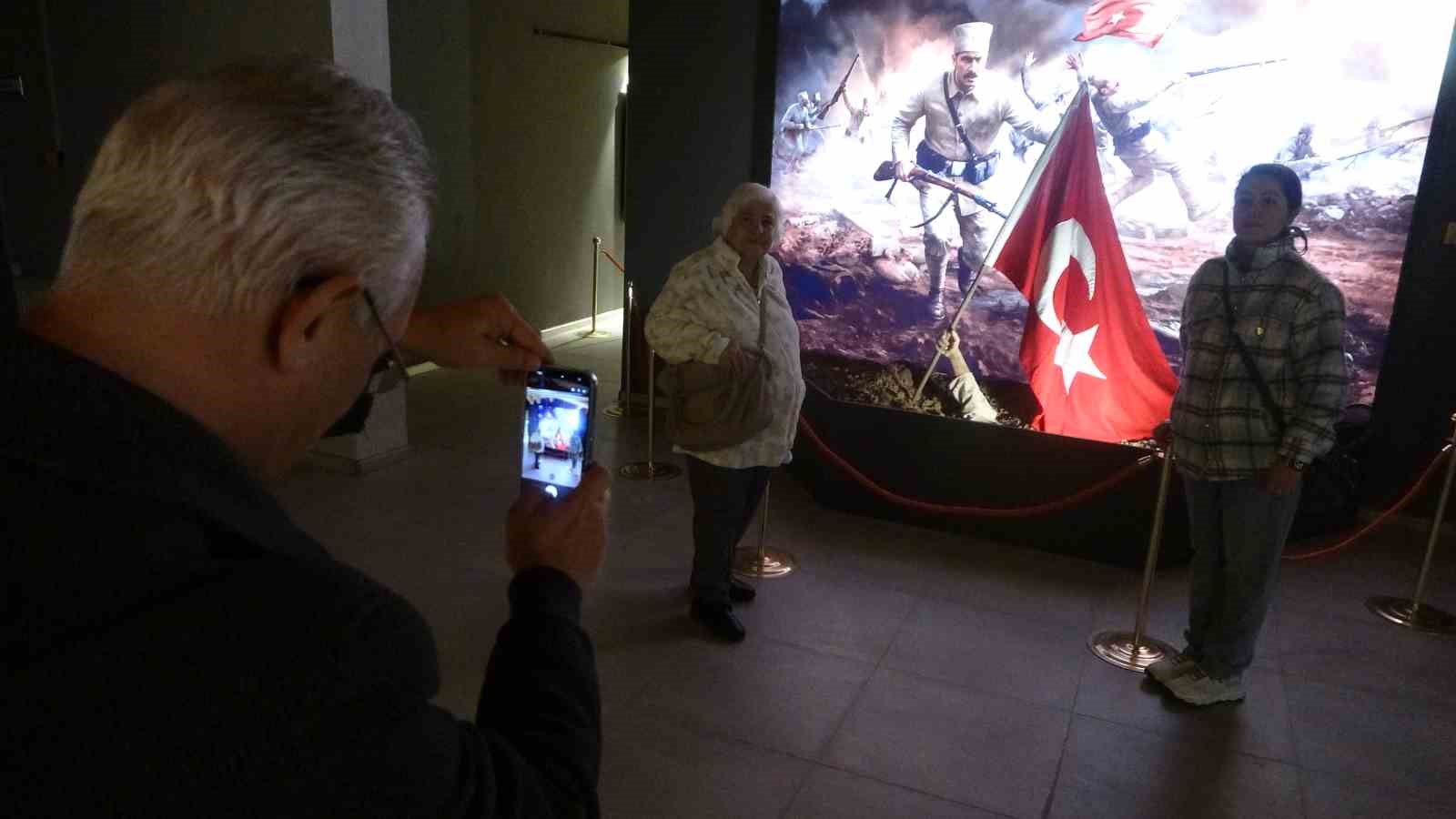 dumlupinar diorama muzesi yogun ilgi goruyor 17