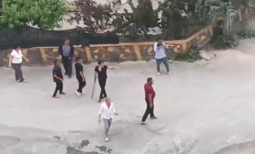 dun taslarla saldirdilar bugun silahlarla ates actilar 6 gozalti 1 PnG4n3Vq