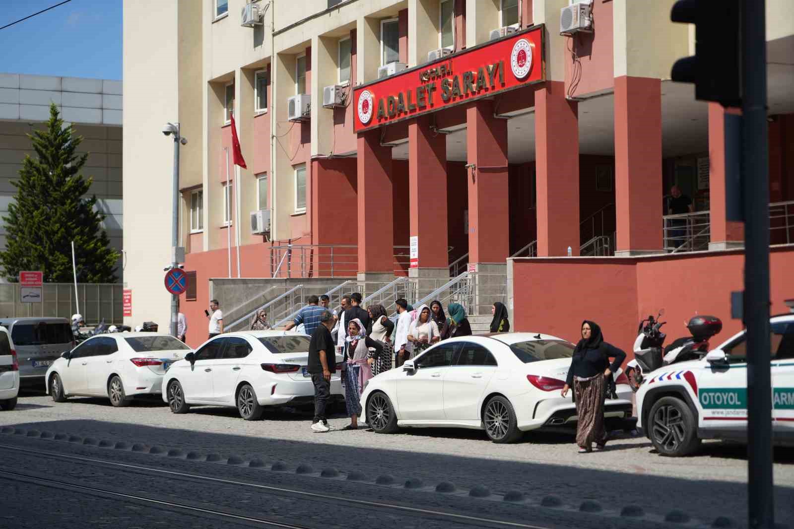 dunurler sokagi savas alanina cevirmisti saniklar ilk kez konustu 4 OG8kdMWq