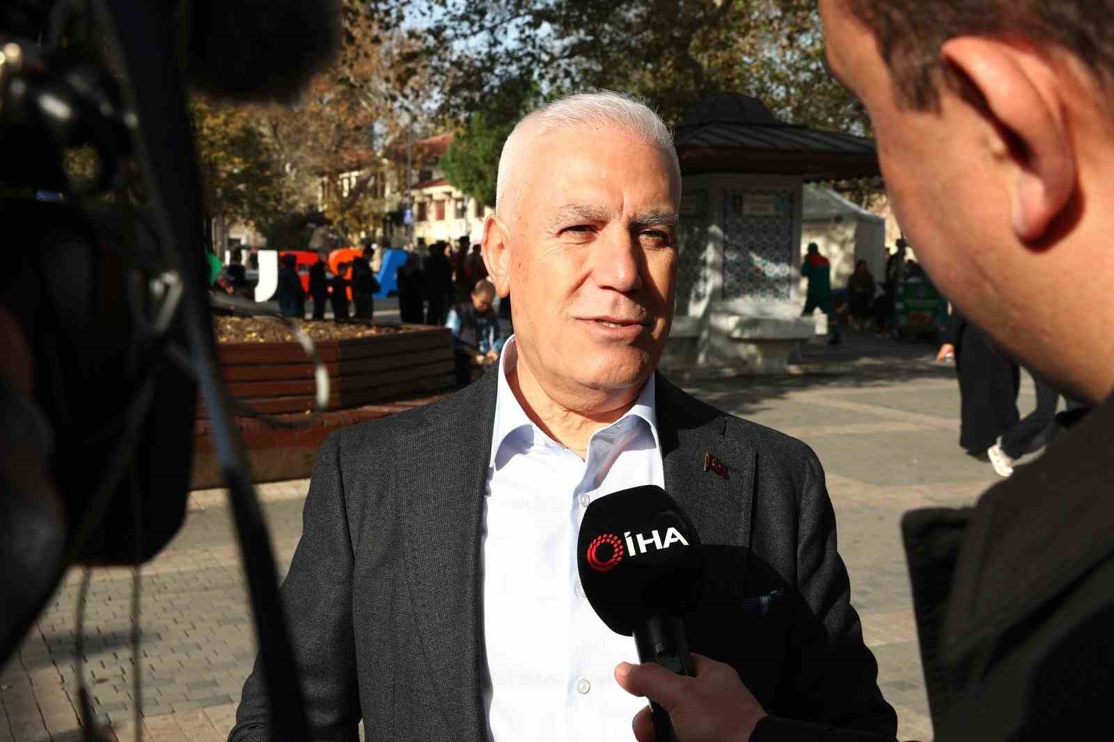 dunya cantik gununde ucretsiz ikram edildi yabanci turistler lezzetine hayran kaldi 3 nlCiFJhu