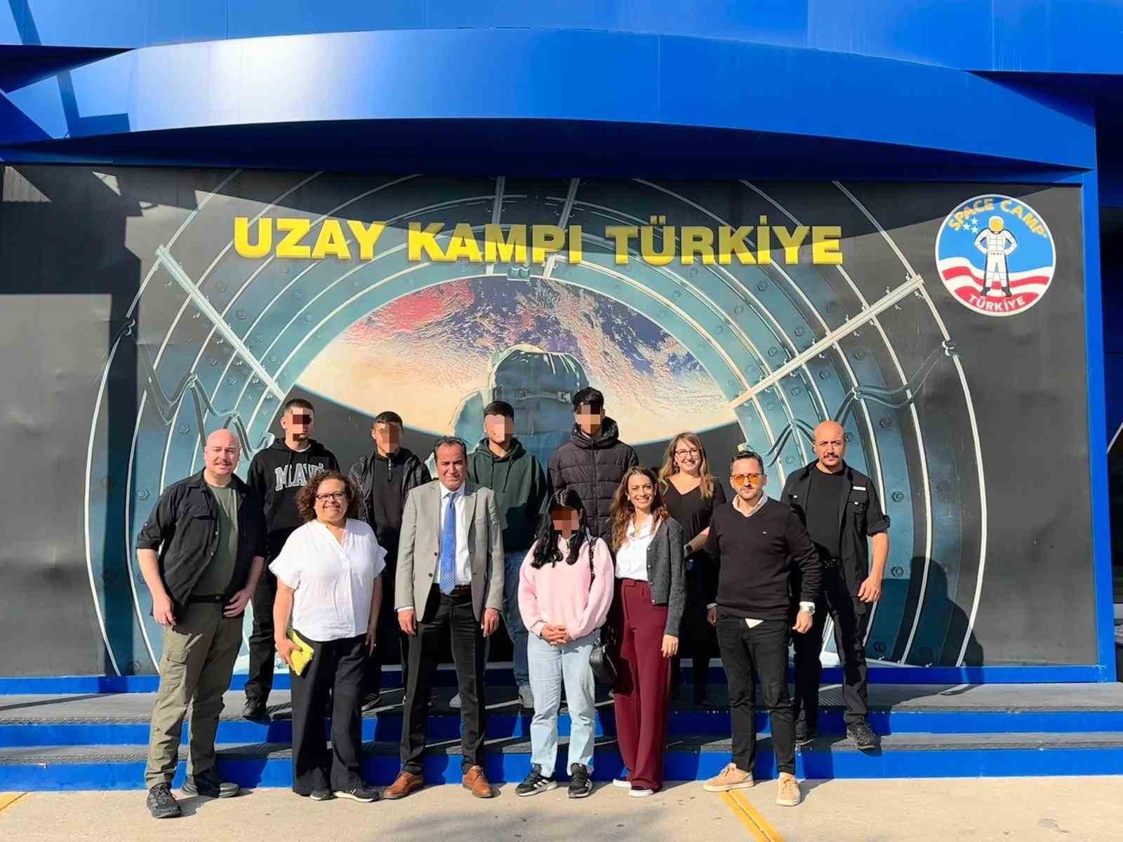 dunya cocuk haklari gununde cocuklara key museum ve uzay kampi gezisi 2 FwLEjlAY