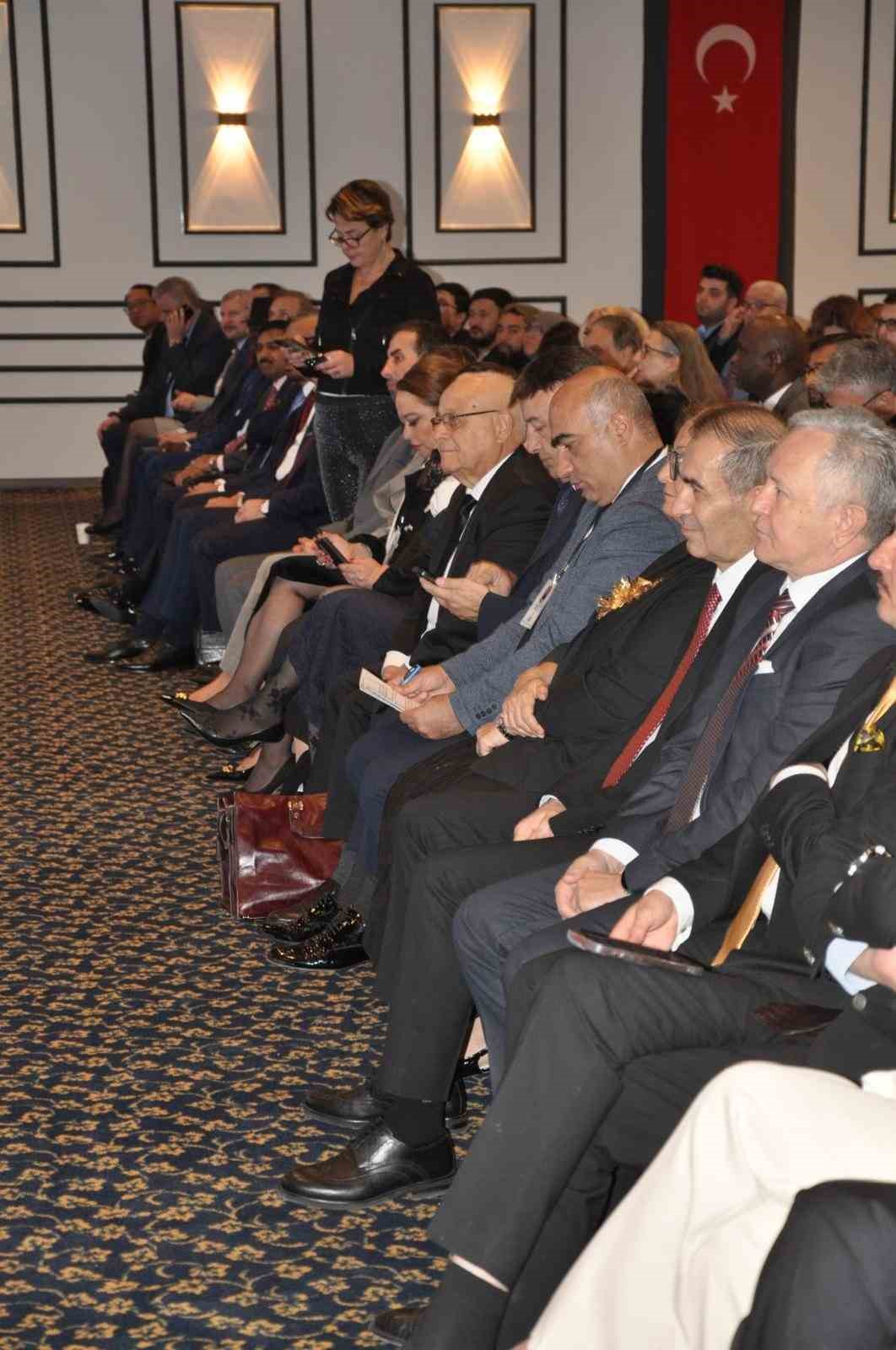 dunya diplomasisinin izmirde bulustugu tarihi kongre 4