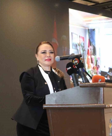 dunya-diplomasisinin-izmirde-bulustugu-tarihi-kongre-HrrrxCXT.jpg