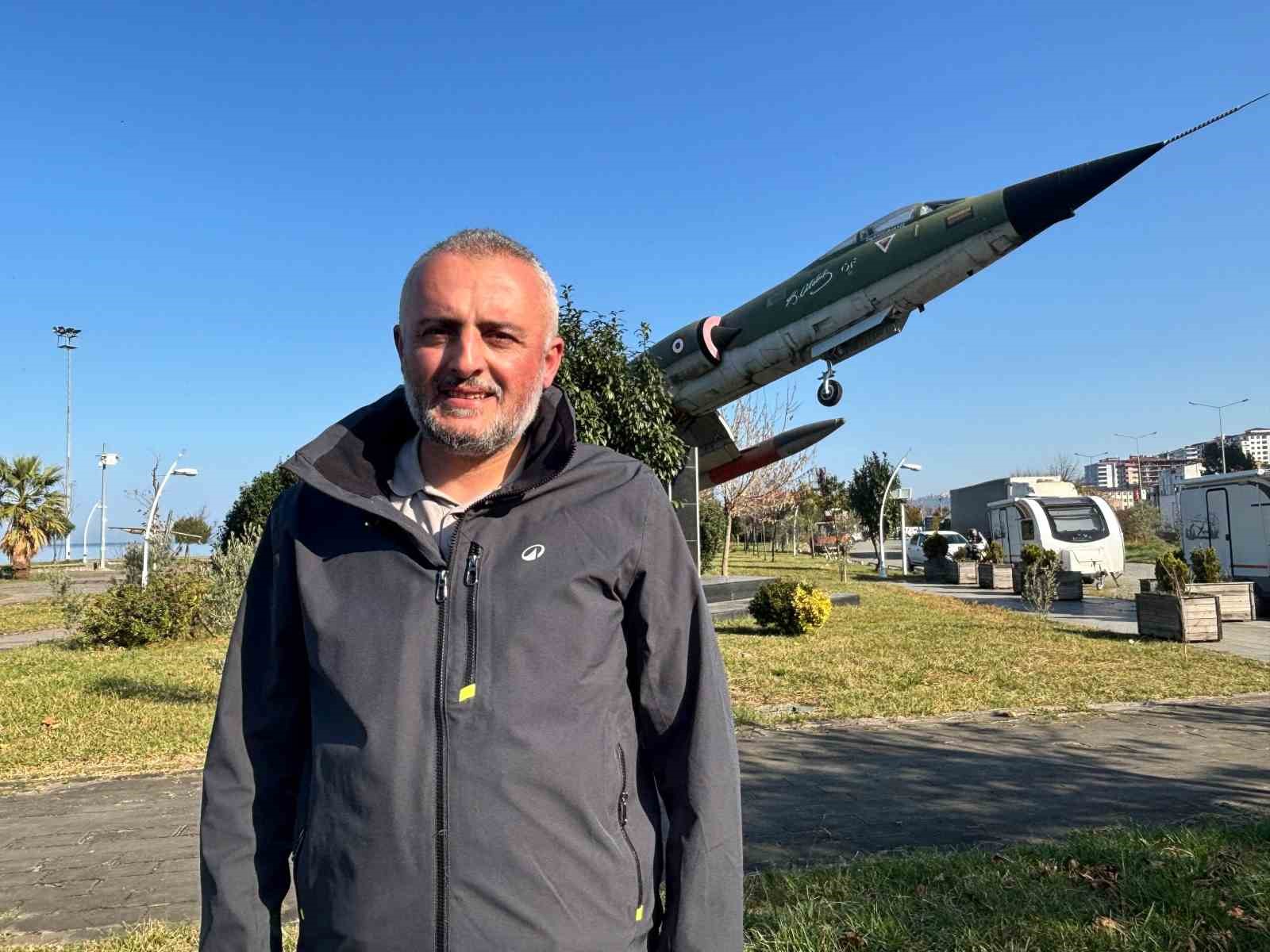 dunya havacilik tarihine gecen selcuk bayraktara surmeneli hemsehrisinden sarkili destek 1 Bm8BsNC9