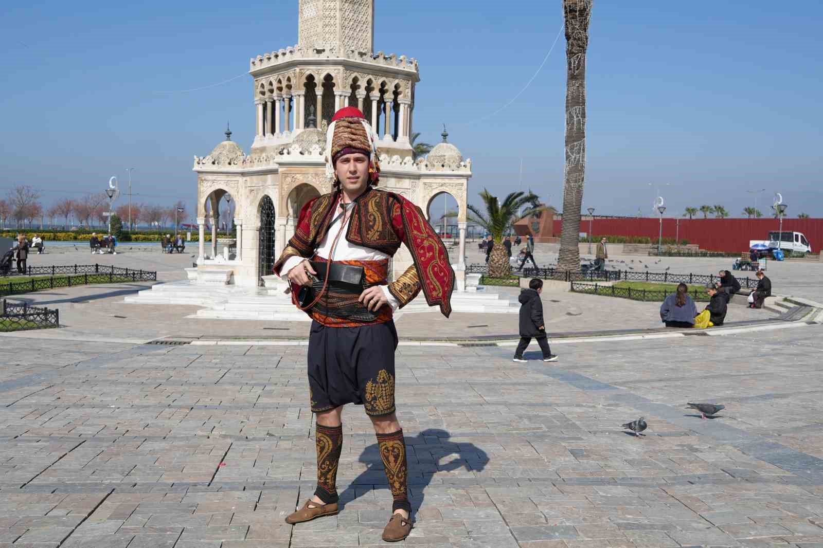 dunya meydanlarinda bir efe egenin zeybegini avrupaya tasidi 1 JuhLN1Jt