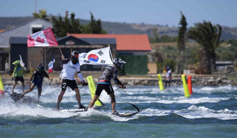 dunya-motosurf-sampiyonasinda-buyuk-final-rRxbtfqM.jpg