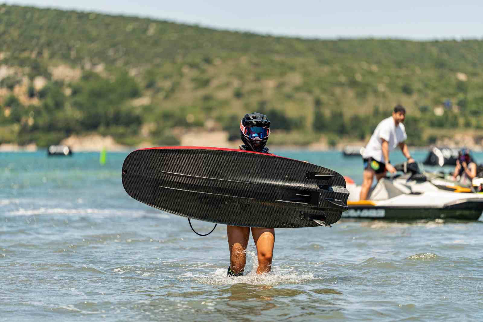 Dünya Motosurf Şampiyonası’nda ilk gün serbest antrenman turları tamamlandı 5 dunya motosurf sampiyonasinda ilk gun serbest antrenman turlari tamamlandi 1 iX7hEw8s