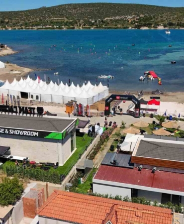 dunya-motosurf-sampiyonasinda-ilk-gun-serbest-antrenman-turlari-tamamlandi-JEEr4lBw.jpg