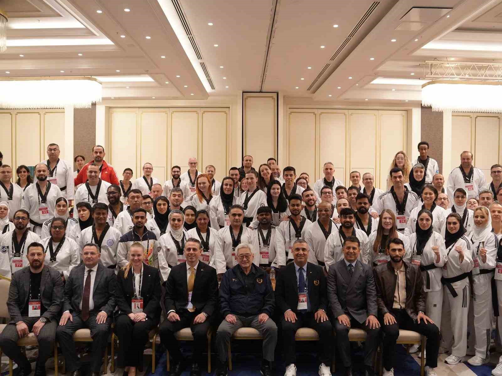 dunya taekwondo federasyonu baskani chungwon choue turkiyede 0 Hj7edmBd
