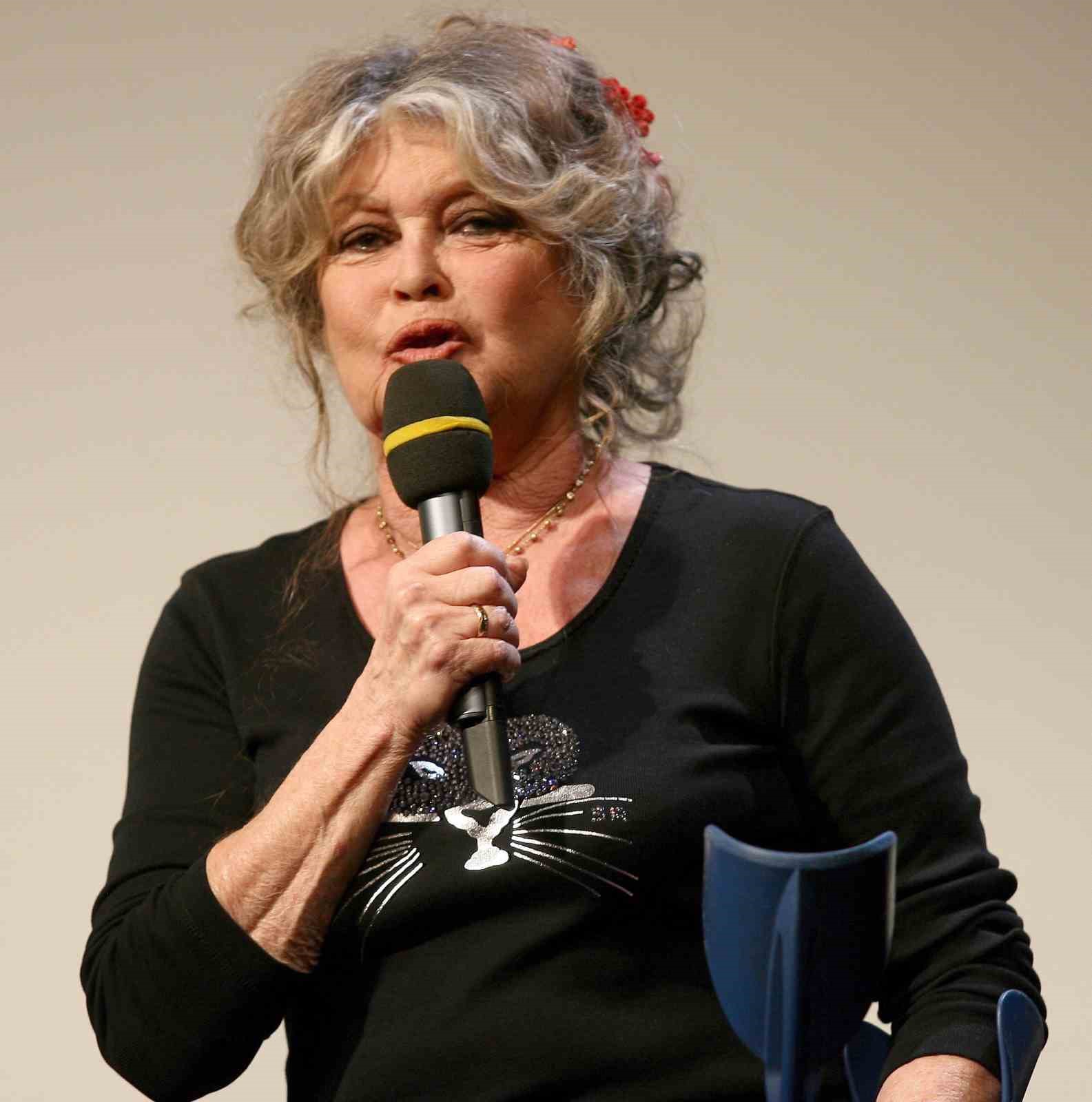 Dünyaca ünlü Fransız aktris Brigitte Bardot, 91 yaşında hayatını kaybetti 5 dunyaca unlu fransiz aktris brigitte bardot 91 yasinda hayatini kaybetti 1 vhiT4Yj9