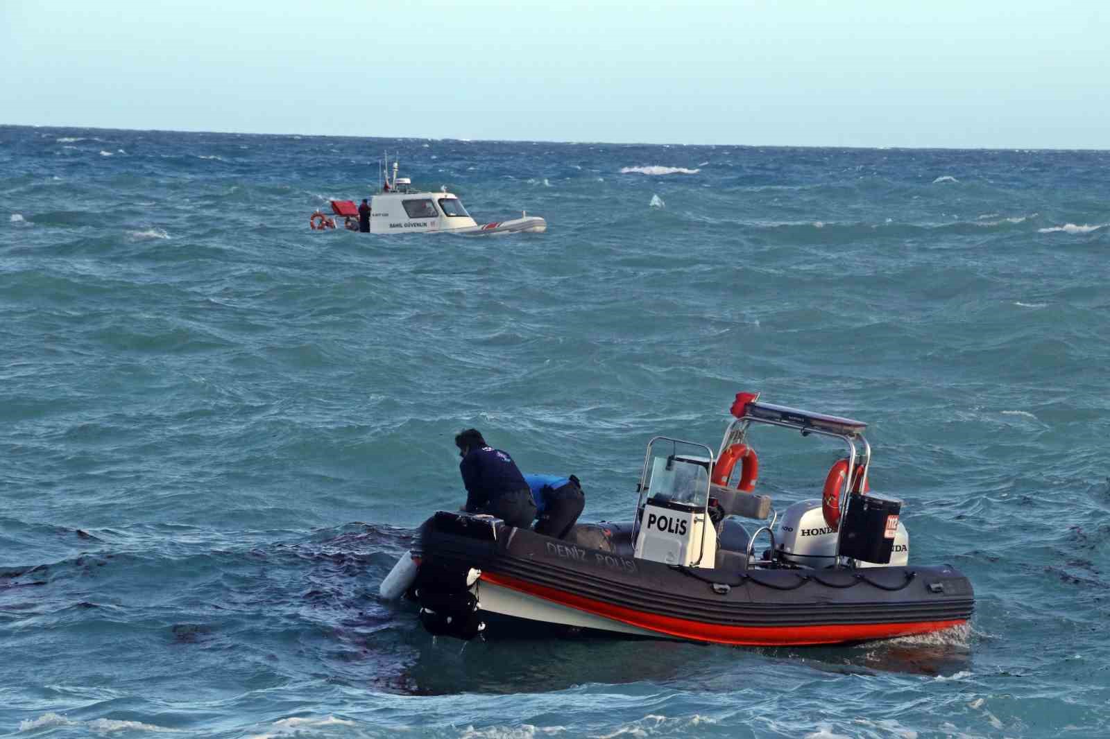 dunyaca unlu sahilde can pazari 2 kardes kurtuldu kuzen hayatini kaybetti 28 zSmT91PO