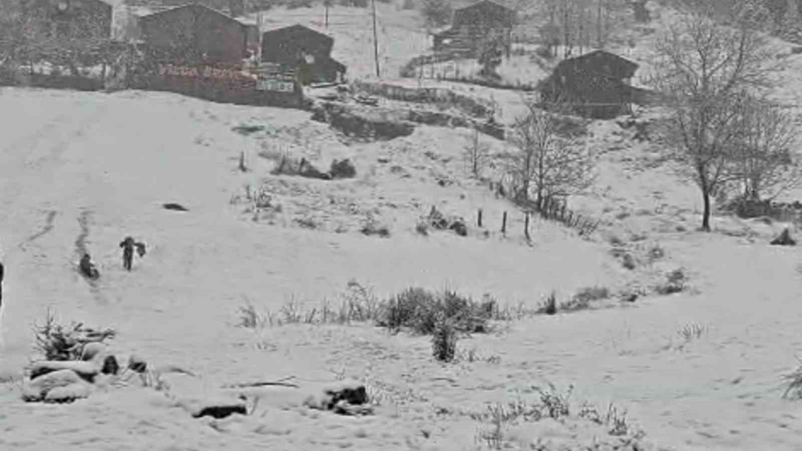 dunyaca unlu turizm merkezi ayder yaylasi beyaza burundu 1 IVuJBEAz