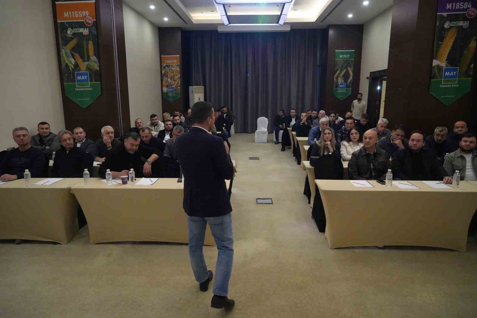 dunyanin dort bir yanina tohum ihrac eden firmadan samsunda ciftcilere egitim 1 hGAZEPNd