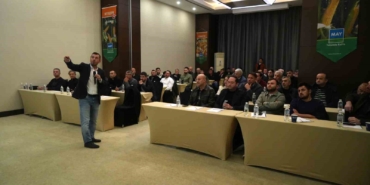 dunyanin-dort-bir-yanina-tohum-ihrac-eden-firmadan-samsunda-ciftcilere-egitim-4HLQLL6h.jpg