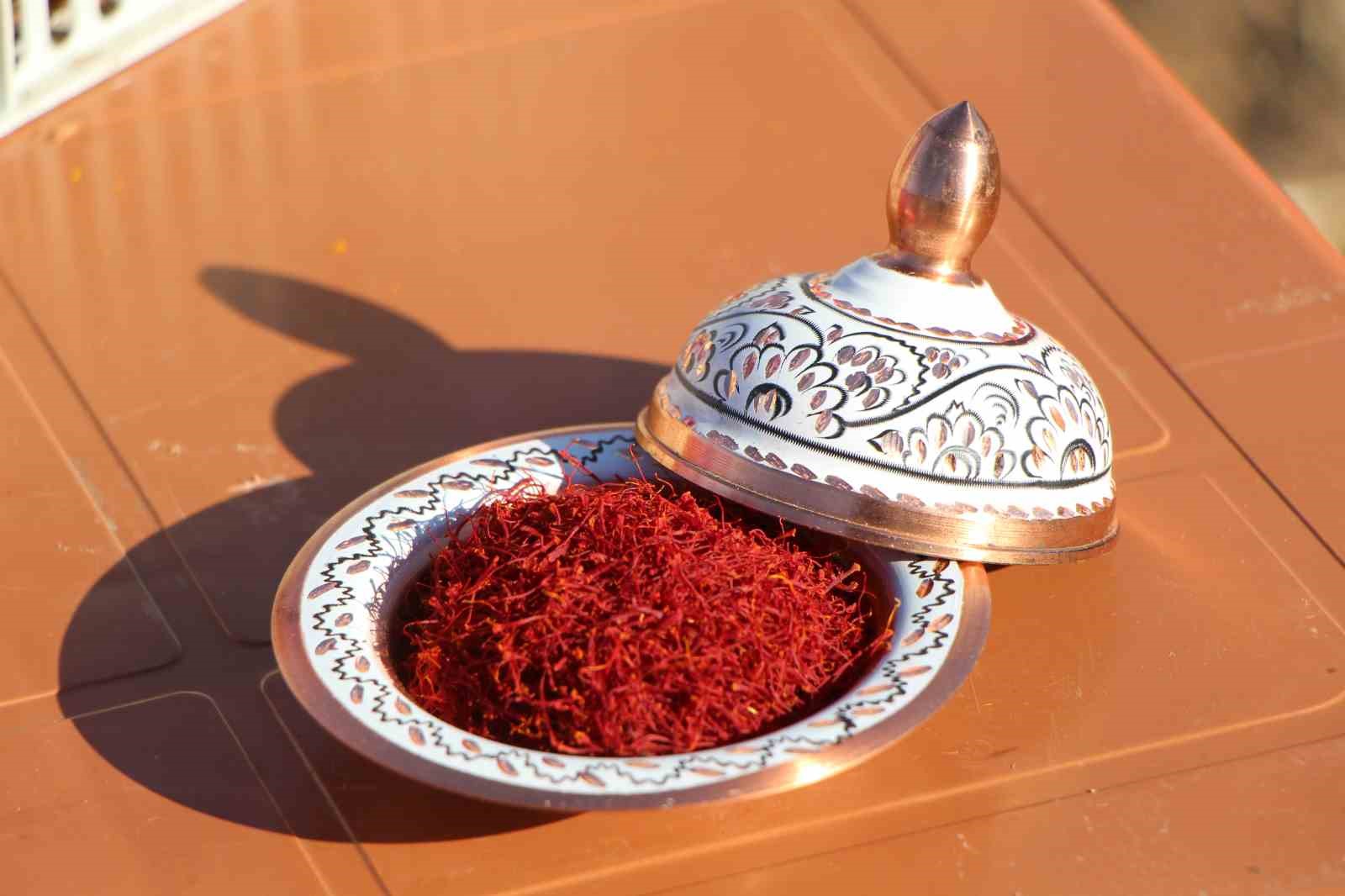 dunyanin en pahali baharati safranin 1 grami 500 tl 3 2mUlgTgX