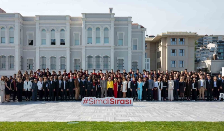 dunyanin-prestijli-universitelerinden-tam-bin-448-kabul-gPbKW9kR.jpg