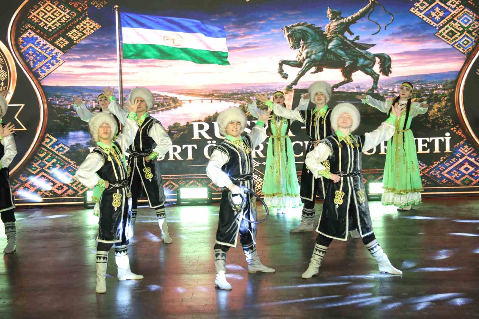 Dünyanın renklerini İnegöl’de buluşturan festival başladı 4 dunyanin renklerini inegolde bulusturan festival basladi 0 pQ3XCOav
