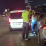 dur-ihtarina-uymadi-yol-kesilince-ise-saga-cekiyordum-abi-dedi-IpeilKKP.jpg