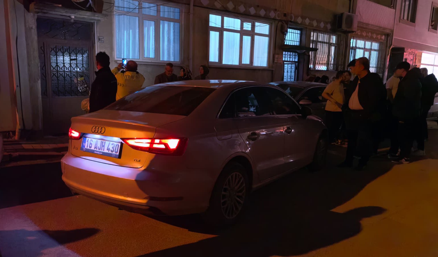 dur ihtarina uymayan 18 yasindaki surucu 5 kilometrelik kovalamaca sonunda yakalandi 1