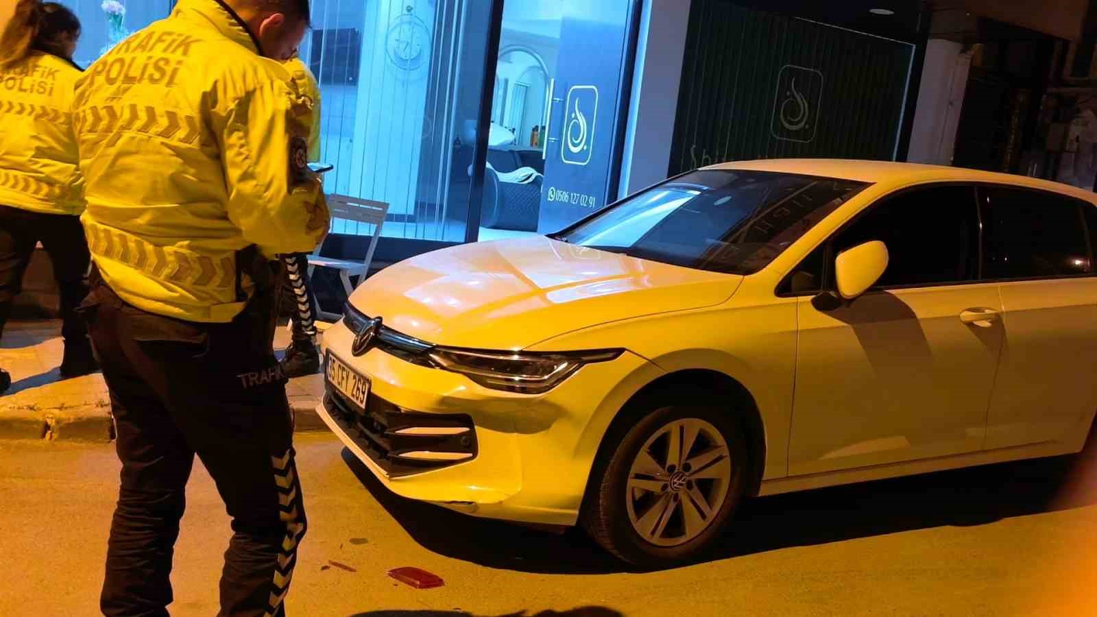 dur ihtarina uymayan 18 yasindaki surucu 5 kilometrelik kovalamaca sonunda yakalandi 2 sUbwWrPV