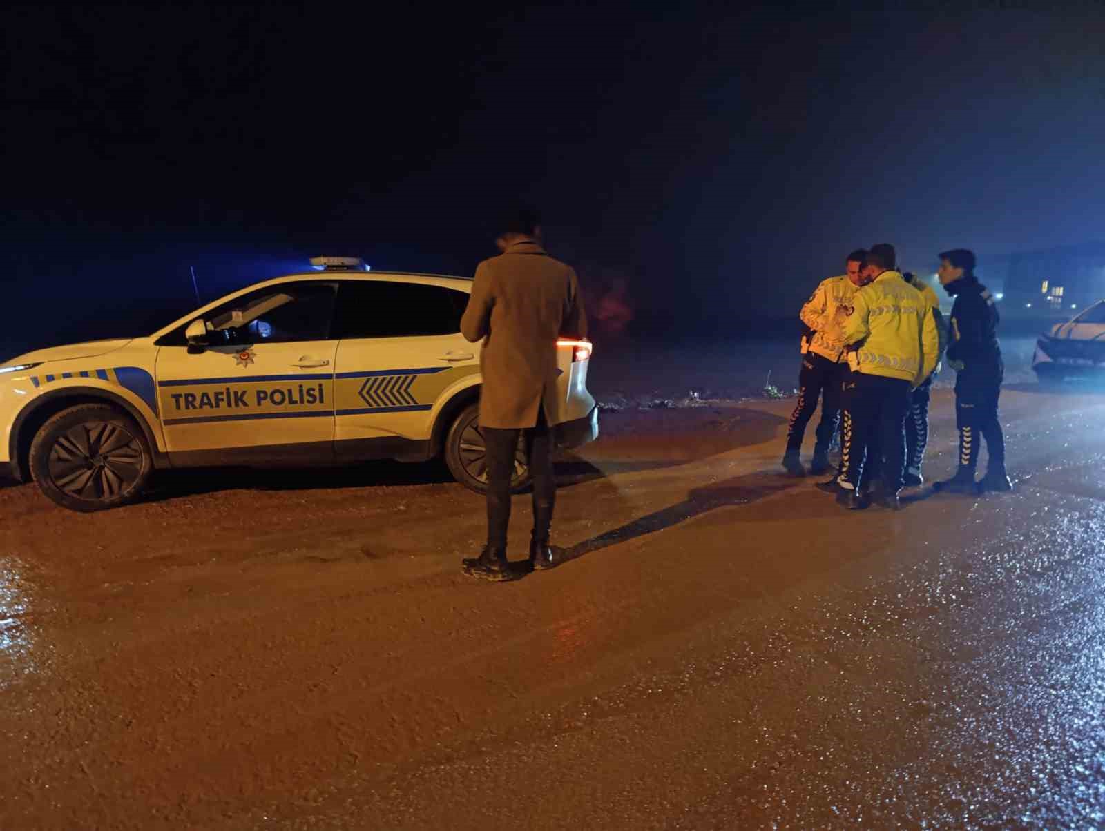 dur ihtarina uymayan alkollu surucu kaza yapinca yakalandi 1 MRDMJP2z