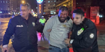 dur-ihtarina-uymayan-surucu-yaya-olarak-da-kacamadi-450-bin-tl-ceza-yazildi-lLVDvEcN.jpg