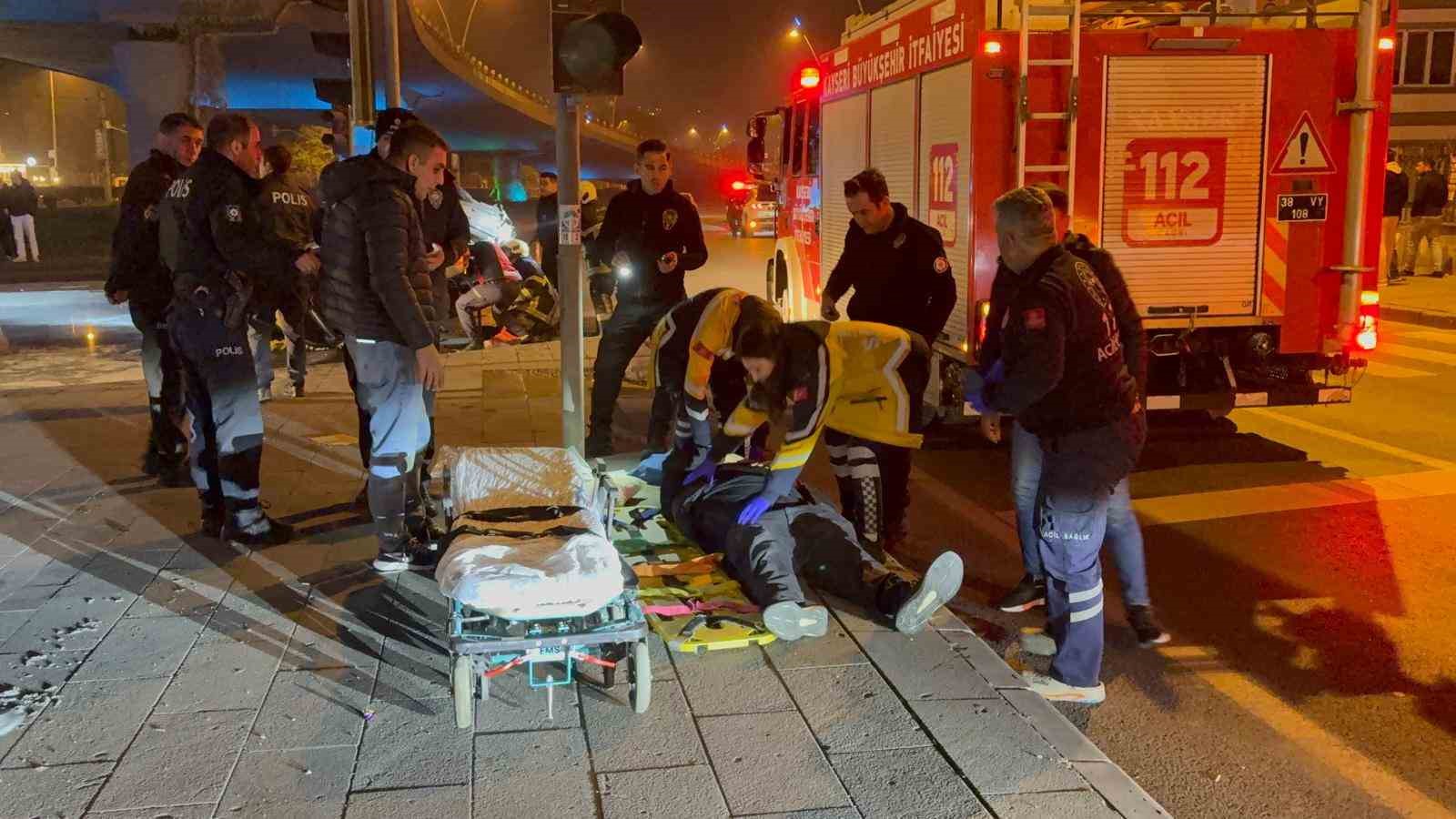 dur ihtarina uymayarak kacan otomobil takla atti 2 yarali 6 R2aq9QsX